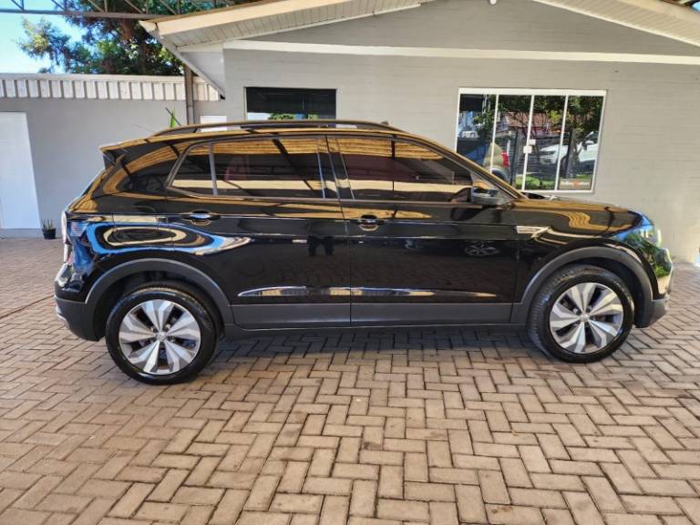 VOLKSWAGEN - T-CROSS - 2020/2020 - Preta - R$ 106.900,00