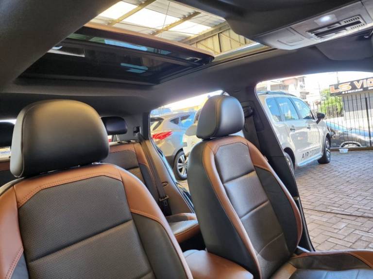 VOLKSWAGEN - T-CROSS - 2020/2020 - Preta - R$ 106.900,00