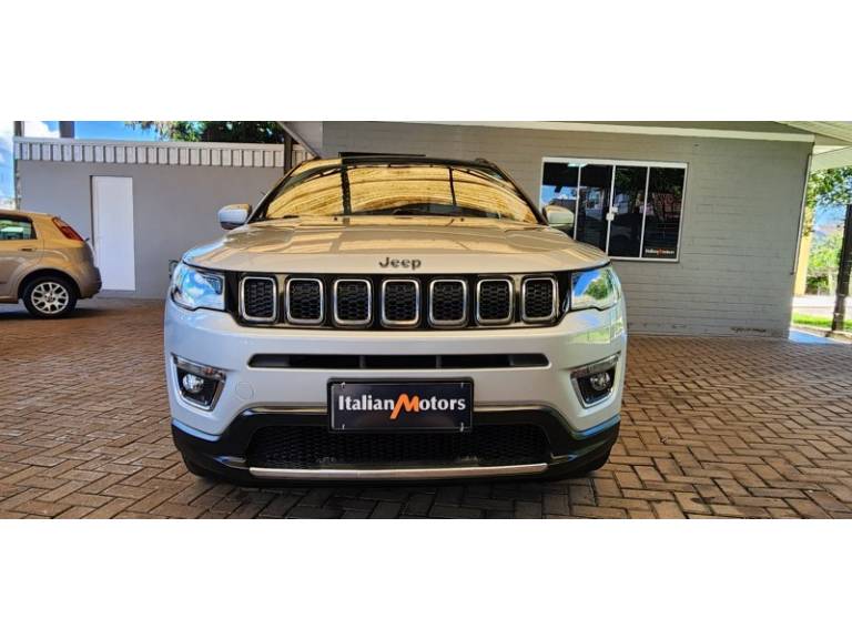 JEEP - COMPASS - 2018/2018 - Prata - R$ 98.900,00