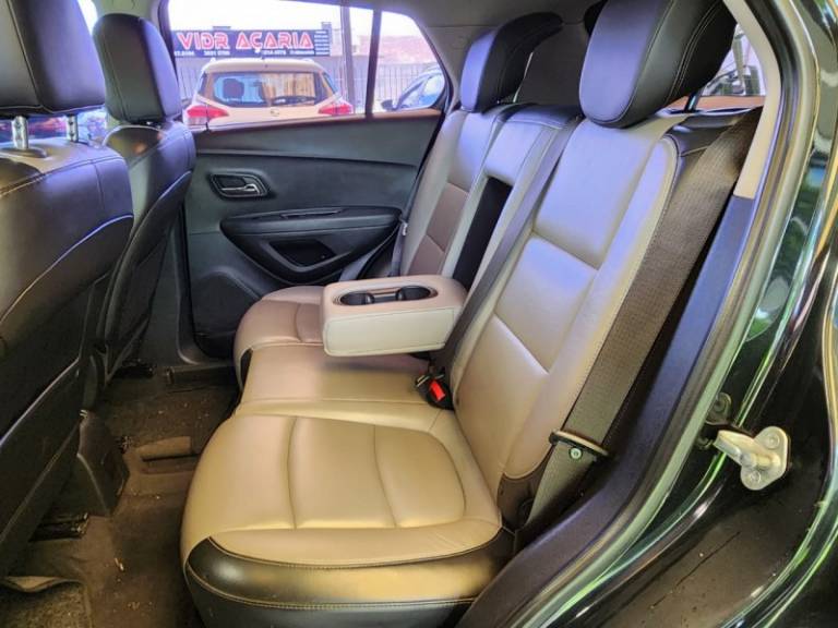 CHEVROLET - TRACKER - 2014/2014 - Preta - R$ 69.900,00