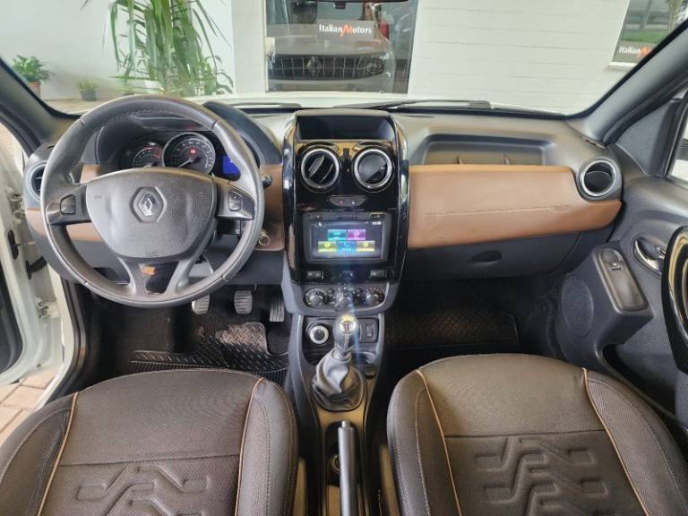 RENAULT - DUSTER - 2016/2016 - Branca - R$ 68.900,00
