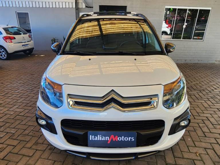 CITROËN - AIRCROSS - 2015/2015 - Branca - R$ 46.900,00
