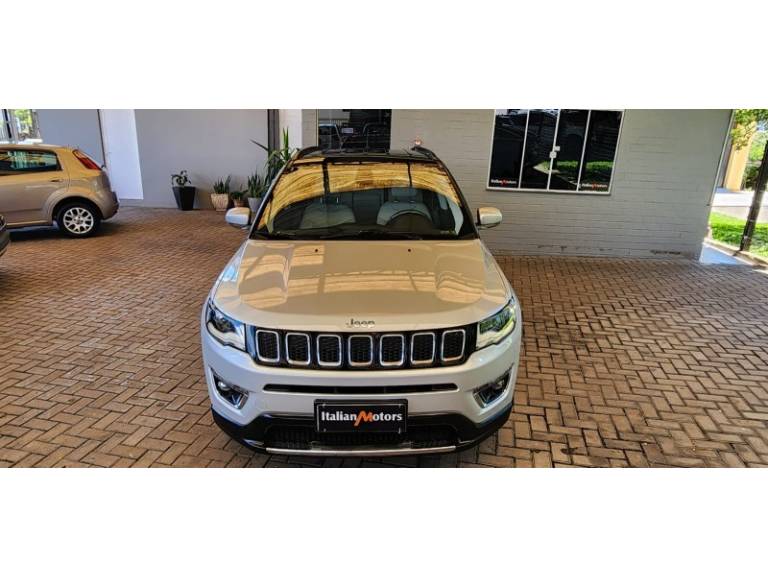 JEEP - COMPASS - 2018/2018 - Prata - R$ 98.900,00