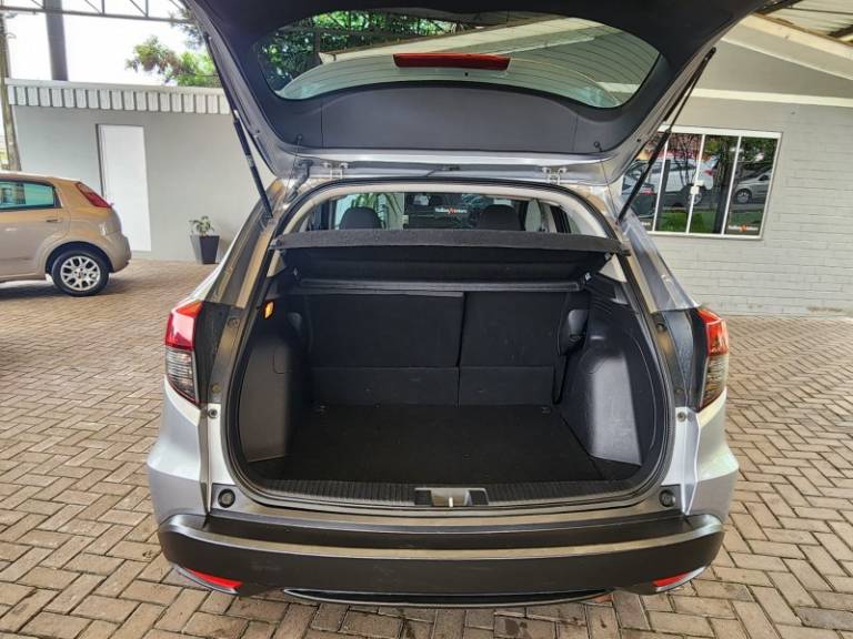 HONDA - HR-V - 2020/2020 - Cinza - R$ 98.900,00