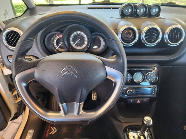 CITROËN - AIRCROSS - 2015/2015 - Branca - R$ 46.900,00