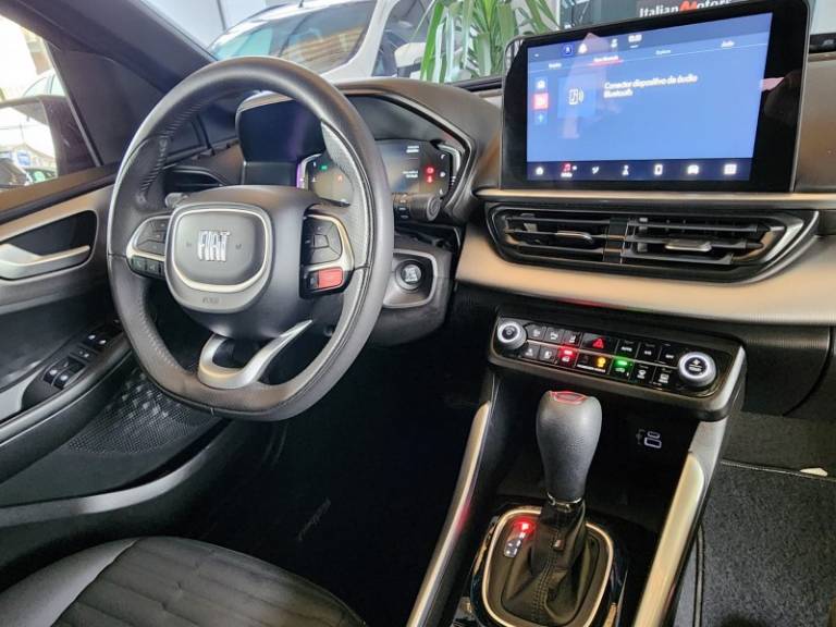 FIAT - FASTBACK - 2023/2023 - Preta - R$ 114.900,00