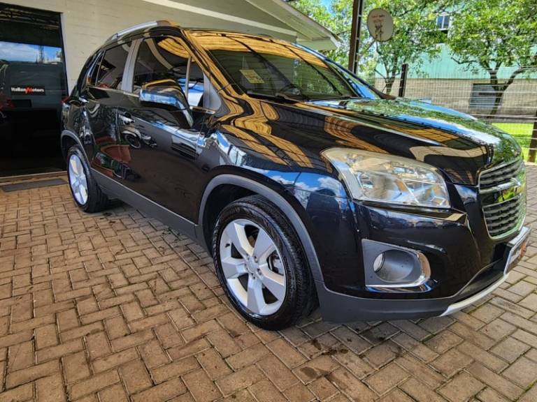 CHEVROLET - TRACKER - 2014/2014 - Preta - R$ 69.900,00
