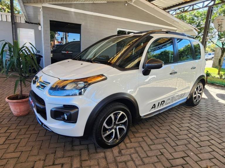 CITROËN - AIRCROSS - 2015/2015 - Branca - R$ 46.900,00