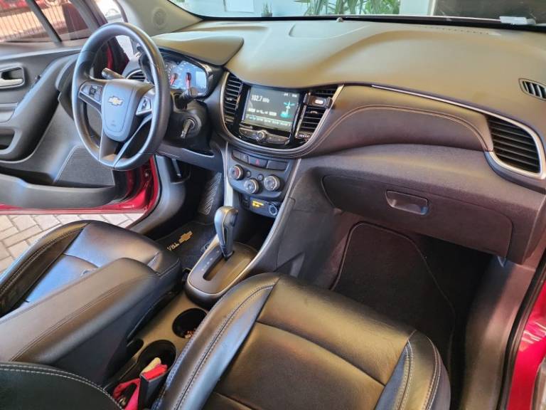 CHEVROLET - TRACKER - 2019/2019 - Vermelha - R$ 88.900,00